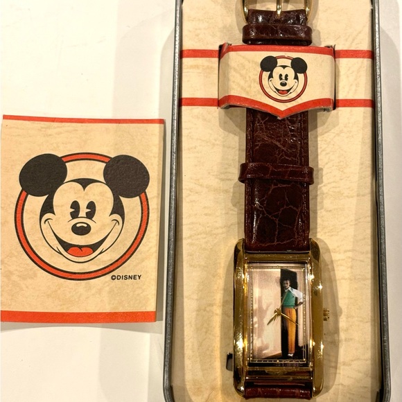 VINTAGE DISNEY TOWER OF TERROR WRISTWATCH WITH ORIGINAL BOX LIMITED EDITION 0491